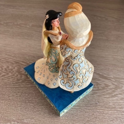 完売商品プリンセス 木彫り調ジャスミンとアラジンの結婚式ディズニートラディション