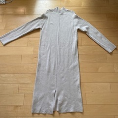 GU ロングワンピース　Sの画像