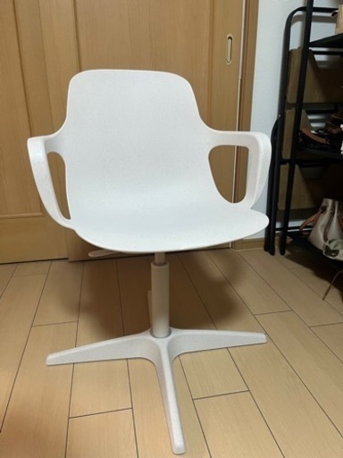 IKEA 美品　ODGER オドゲル 回転チェア　　椅子　ホワイト　お値下げしました
