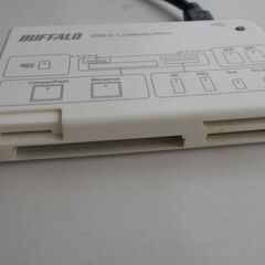 BUFFALO カードリーダーBSCRA26U2の画像