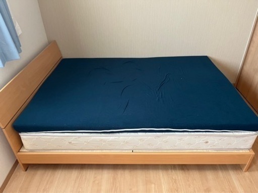 ダブルベッド＋コイルマットレス＋低反発ダブルマットレス