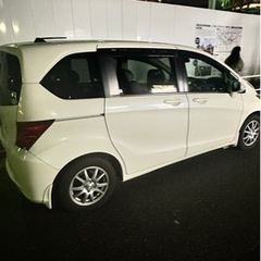 最終値下げ価格！乗り出し価格　フリード　車検あり　の画像