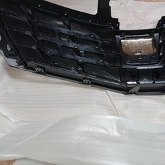 【ほぼ新品】20系アルファード 純正フロントグリルの画像