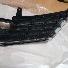 【ほぼ新品】20系アルファード 純正フロントグリルの画像