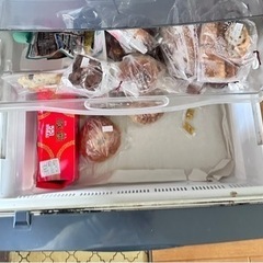現役の冷蔵庫の画像