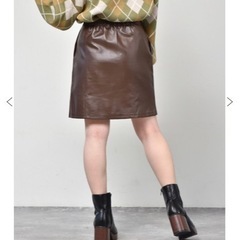 RETRO GIRL 台形レザースカートの画像