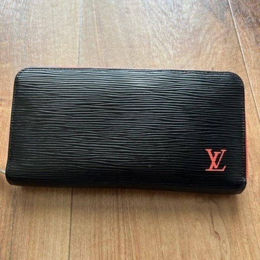 値下げしました❗️　ルイヴィトン　エピ　ジッピーウォレット長財布　ブラック×コライユ