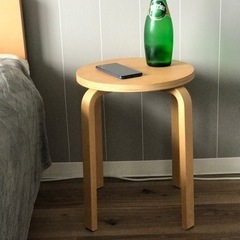 IKEAのスタッキングチェア 2つセット