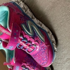 スケッチャーズ　20センチの画像