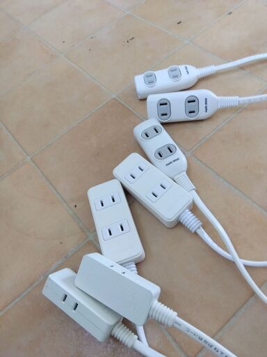 電源タップ　3メーター　3口　7本
