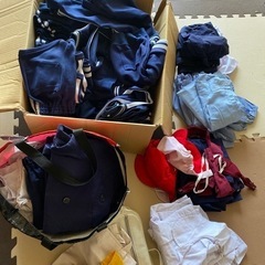 こみね幼稚園 制服 1枚50円～ 1000円取り放題