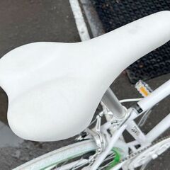 クロスバイク 27インチ 700×28C 28-622 21Technology ホワイト