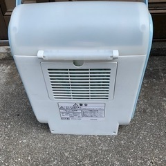 三菱電機 寝具乾燥機 ホワイト、布団、衣類、靴、ダニの画像