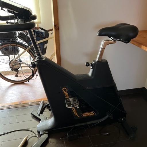 8点　まとめて　エアロバイク　ダンベル　チューブフィットネス