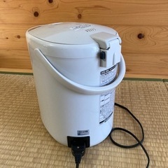 電気ポットの画像
