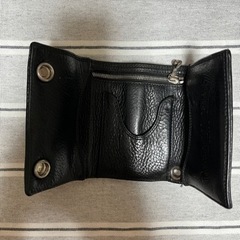 クロムハーツ三つ折財布の画像