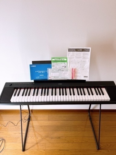 ヤマハ YAMAHA 電子キーボード NP-12B ピアッジェロ ブラック L-2C鍵盤スタンド付き！ 受け渡し予定者決定！