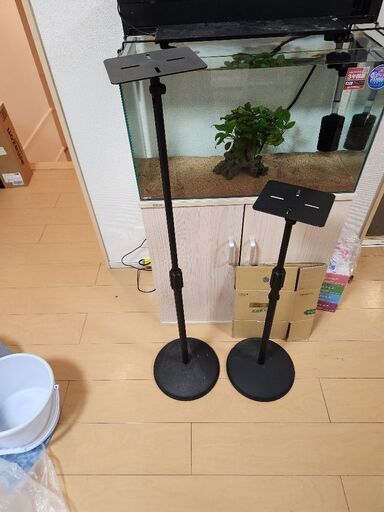 スピーカースタンド