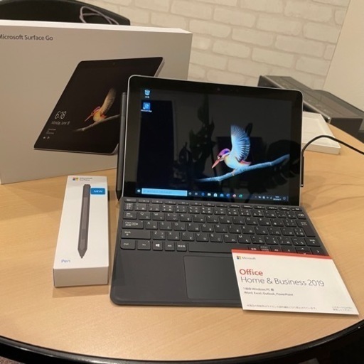 Surface GO LTE メモリ 8GB SSD 128GB / タイプカバー＆SURFACEペン付き