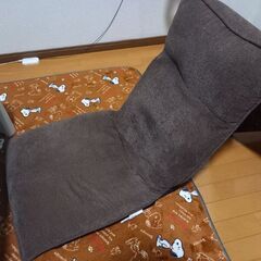 １人用座椅子　ブラウン