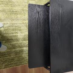 パソコンデスクの画像