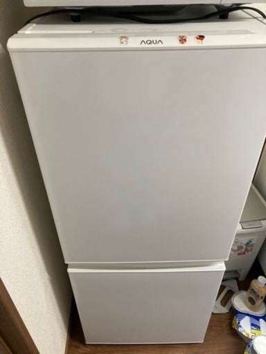 冷蔵庫　AQR-13E8