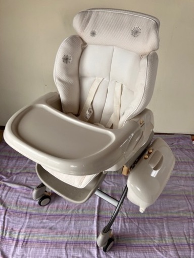 コンビ〉電動 ハイ&ロースィングラック ロアンジュ