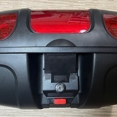 【美品】HONDA PCX専用　47Lボックス&キャリア（レッド）の画像