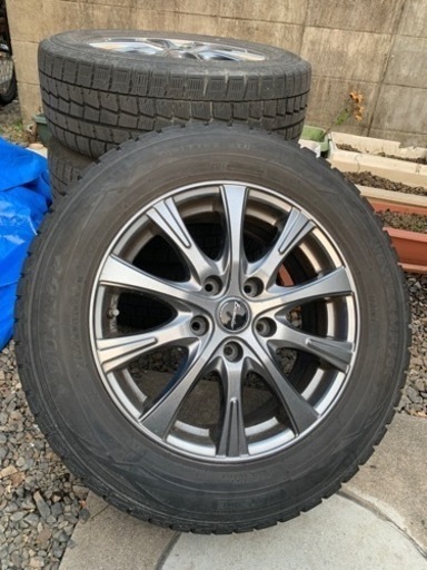 スタッドレスタイヤ