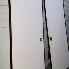 【いったん停止します】　襖(ふすま)あげます。横幅はバラバラ、高...