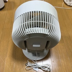 【確定済】【4/18まで値引】無印良品 サーキュレーター(低騒音ファン・大風量タイプ)・ホワイト 型番:AT-CF26R-Wの画像