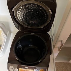 象印　炊飯器の画像