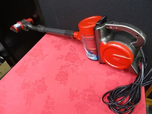 【お買い上げありがとうございました】取引中止の再出品　サイクロン スティッククリーナー 　ESC-55K-R　 レッド　アイリスオーヤマ　掃除機　ek-133gmed