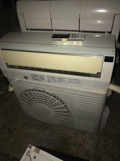 日立　エアコン　4.0kw