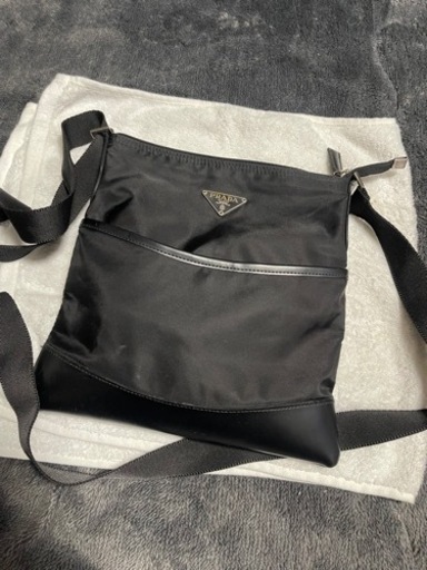 PRADA ショルダーバッグ
