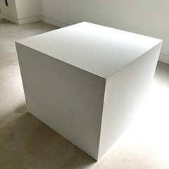 【ご連絡あり】白い展示台　ディスプレイ用の台の画像