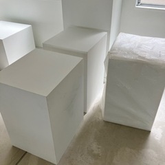 【ご連絡あり】白い展示台　ディスプレイ用の台の画像
