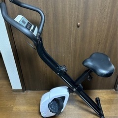 安価でお譲りします。TIGORA フィットネスバイク TR-FB...
