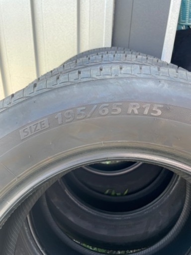 15インチ　夏タイヤ（ホイール無し）、冬タイヤ（ホイール付き）