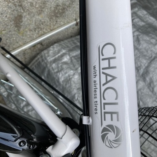 美品　CHACLE26インチ　ノーパンクタイヤ自転車　