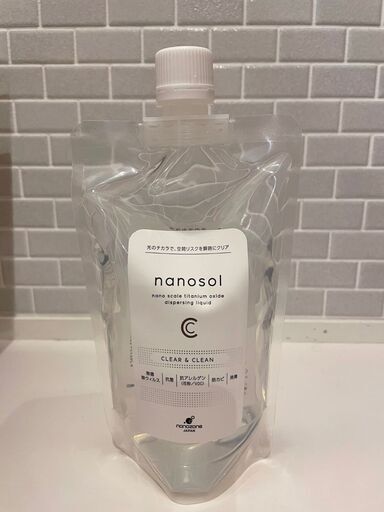 ナノソルCC300ｍｌパウチ ３０袋　酸化チタンの光触媒作用で除菌、除ウイルス、アレルゲン付着抑制効果を発揮。安全かつ継続的に空間リスクを低減する新しい空間浄化プロダクトです。