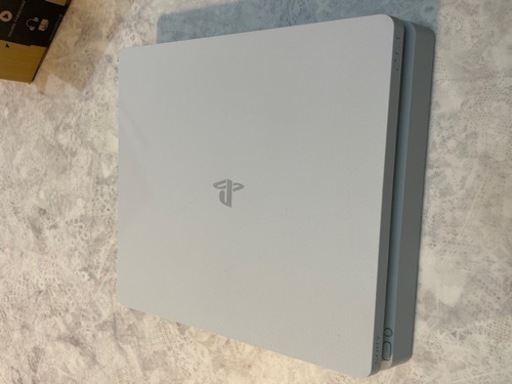 PS4 1TB お近くの方で欲しい方にお譲りしたいです！