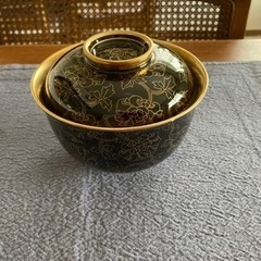 正月用に用意した陶器ですが、勿体無くて使わないまま自宅保存