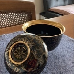 正月用に用意した陶器ですが、勿体無くて使わないまま自宅保存の画像