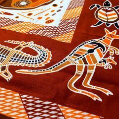 ヴィンテージ BARKER SOUVENIRS リネン？ テーブルクロス 正方形 ABORIGINAL インテリアに　/MJ-0378 南の画像