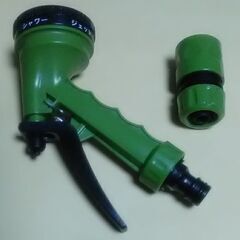 発送可 新品 ホースノズル（5種類）散水ノズルとコネクター　２点...