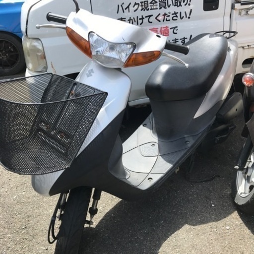SUZUKI レッツ2 銀色　2サイクル　原付メットインスクーター　50cc