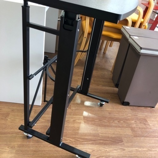 E-WIN】スタンディングデスク売ります！
