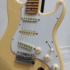 【中古品】Fender Japan フェンダー・ジャパン Custom Edition カスタムエディション Yngwie Malmsteenイングヴェイ・モデル〈ギタースタンド・ソフトケース・弦・ストラップ付〉E1CP0501の画像