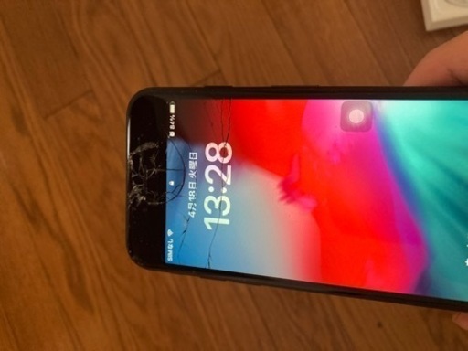 iphone se 第2世代　ブラック